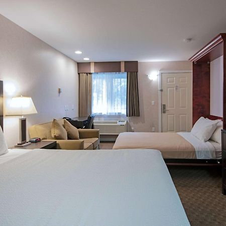 Travelodge By Wyndham Kamloops Mountview Eksteriør bilde