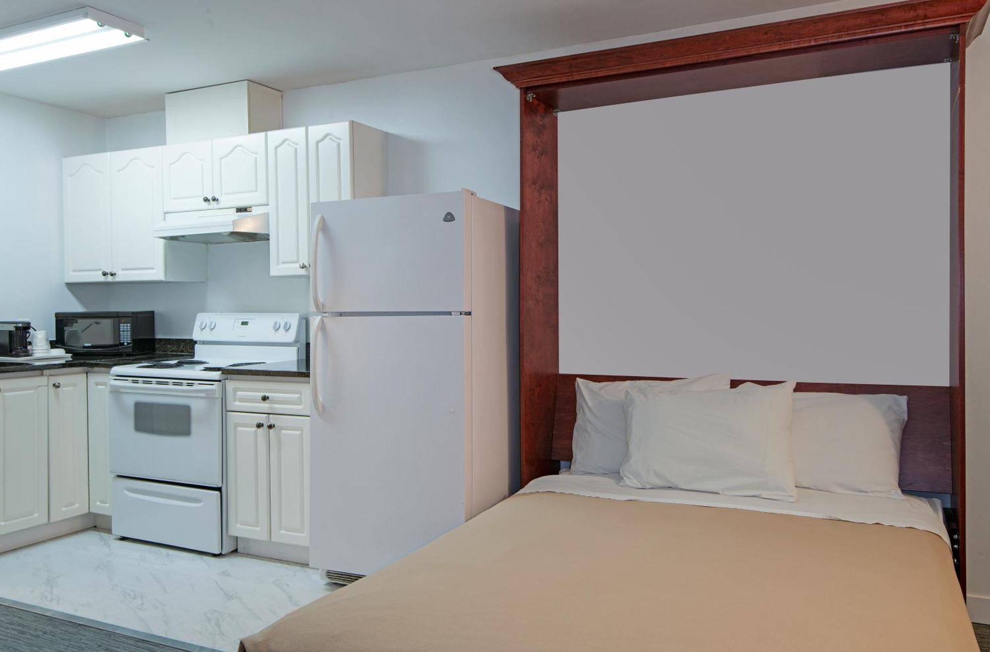 Travelodge By Wyndham Kamloops Mountview Eksteriør bilde