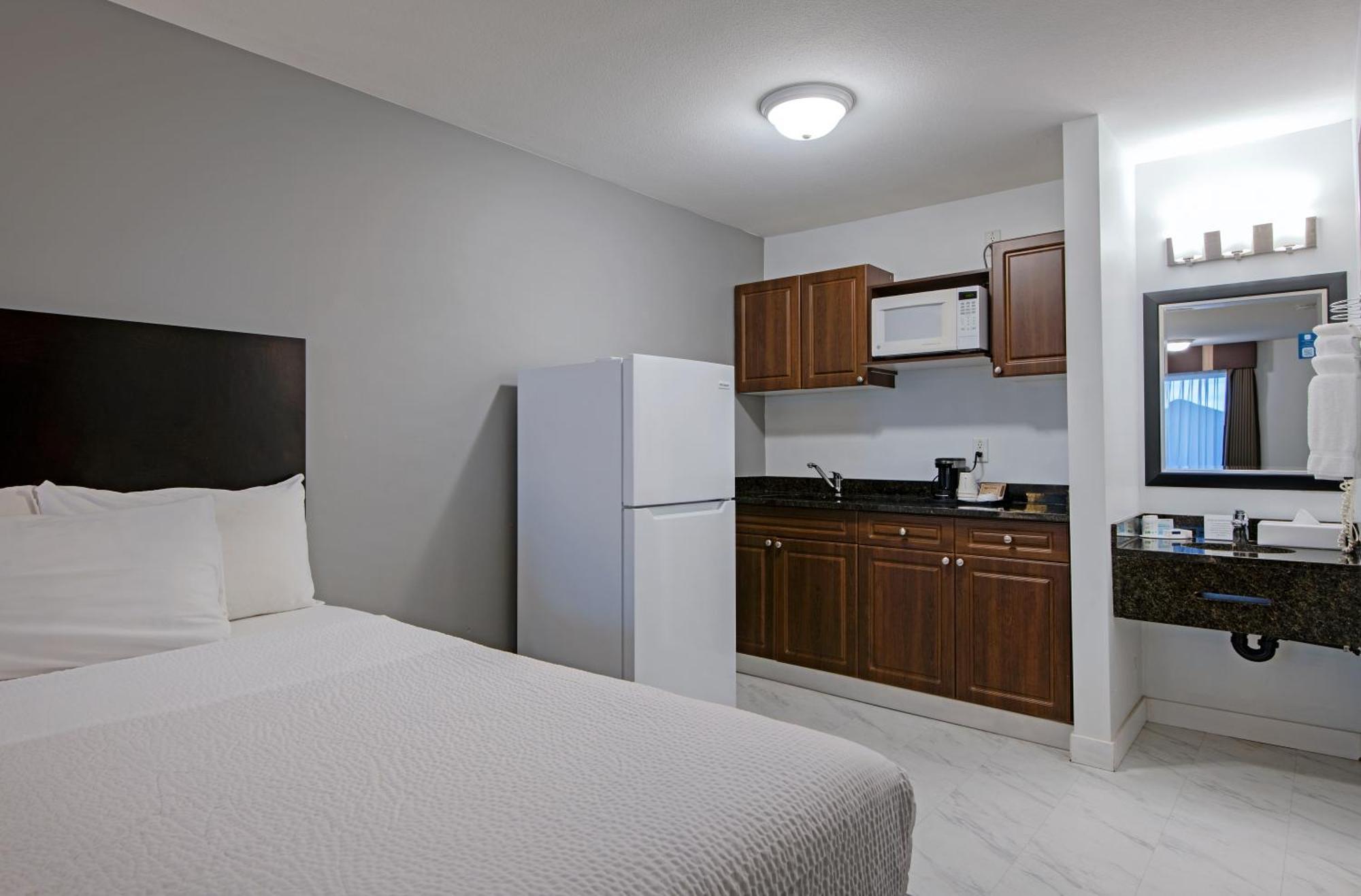 Travelodge By Wyndham Kamloops Mountview Eksteriør bilde
