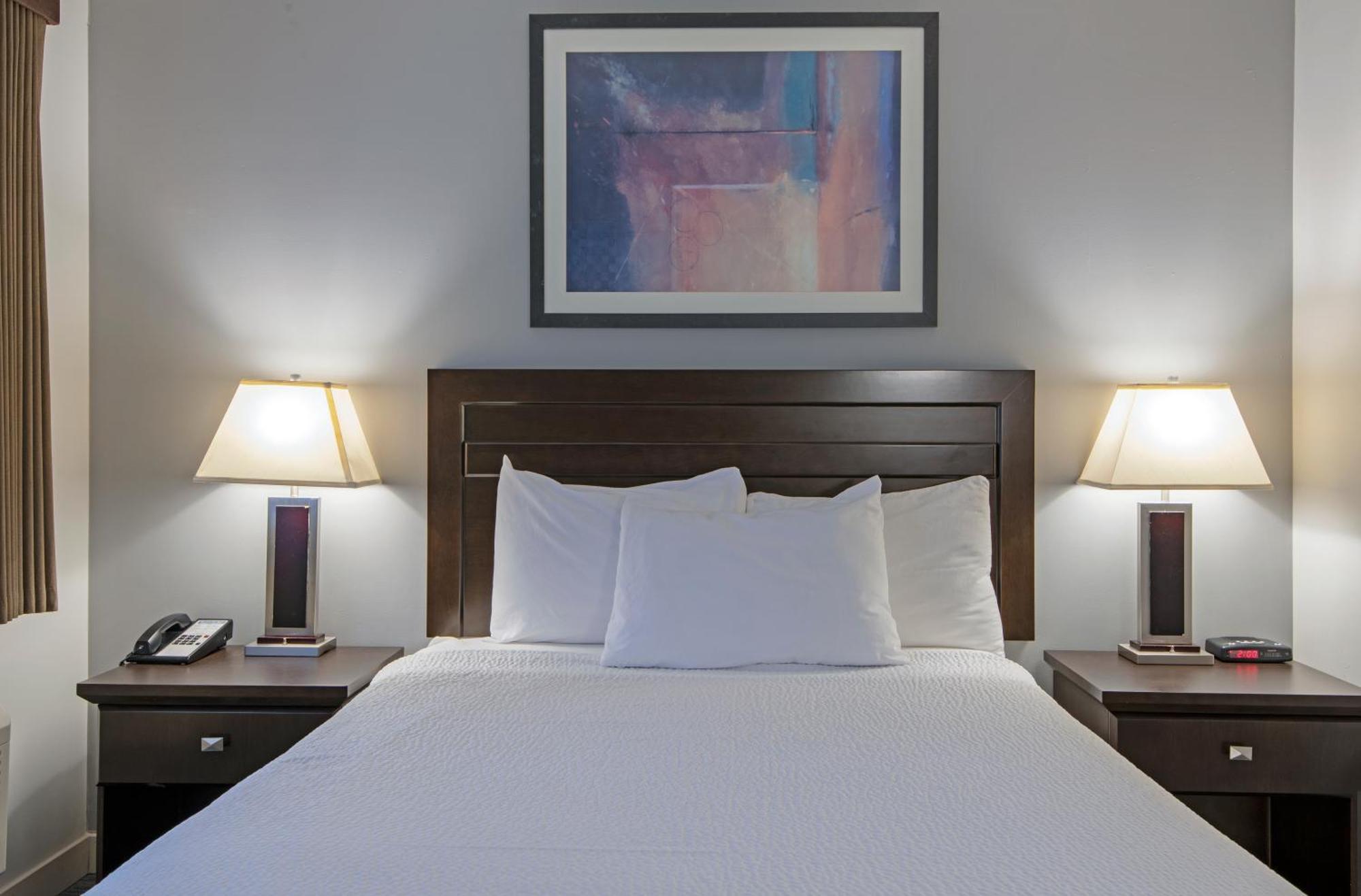 Travelodge By Wyndham Kamloops Mountview Eksteriør bilde