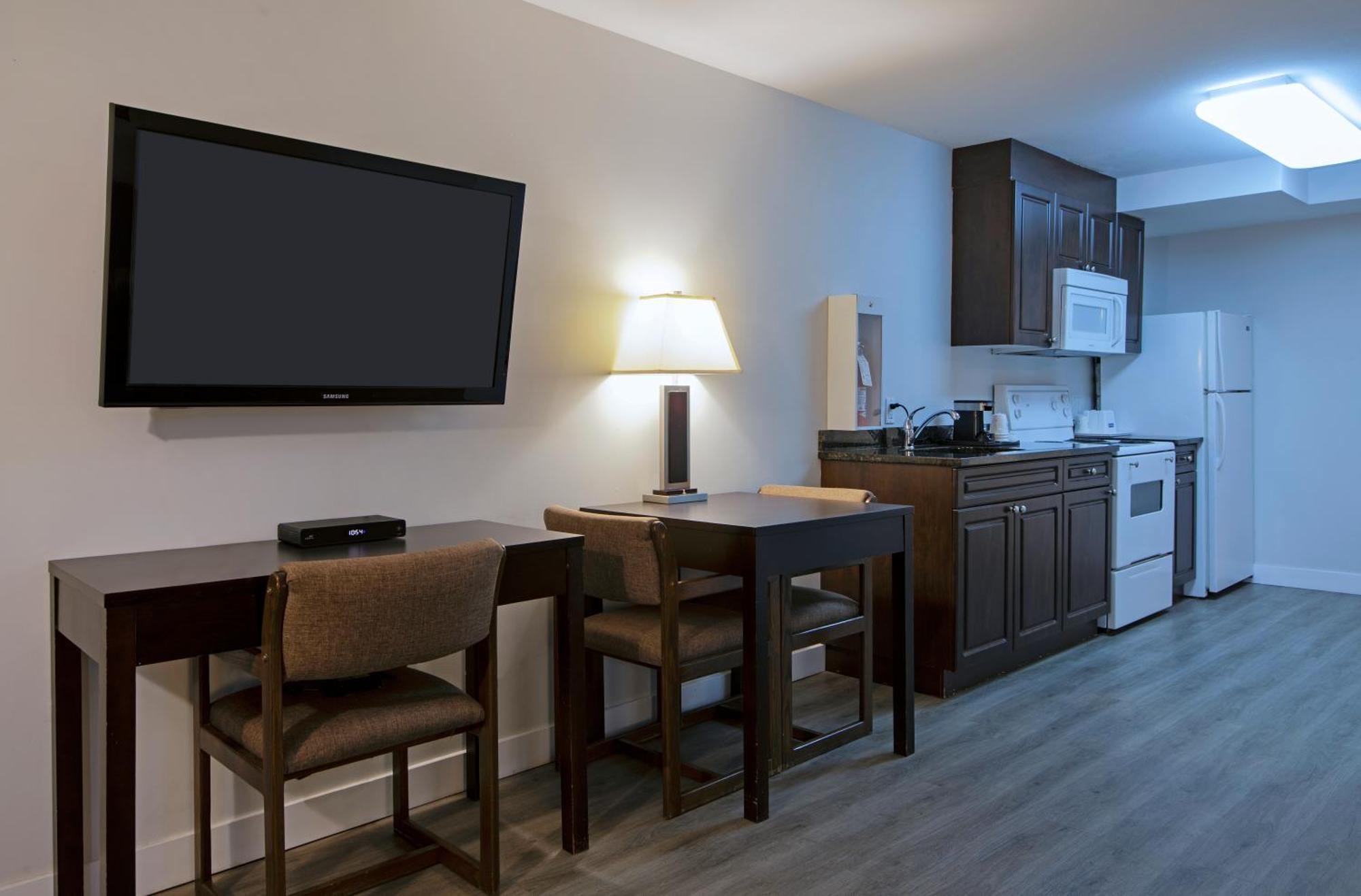 Travelodge By Wyndham Kamloops Mountview Eksteriør bilde