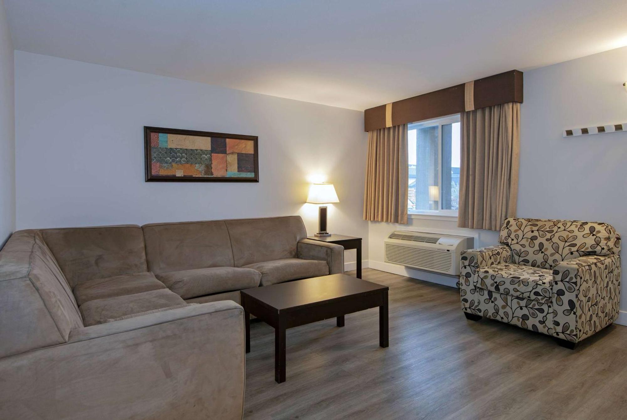 Travelodge By Wyndham Kamloops Mountview Eksteriør bilde