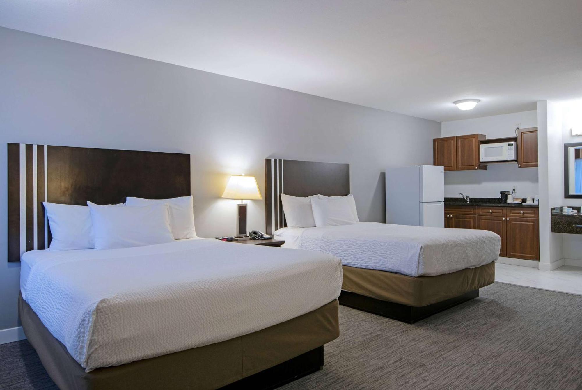 Travelodge By Wyndham Kamloops Mountview Eksteriør bilde